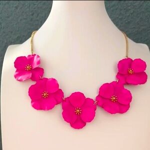 Flower Necklace Hot Pink 3D Choker Necklace Gold Tone Hypoallergenic